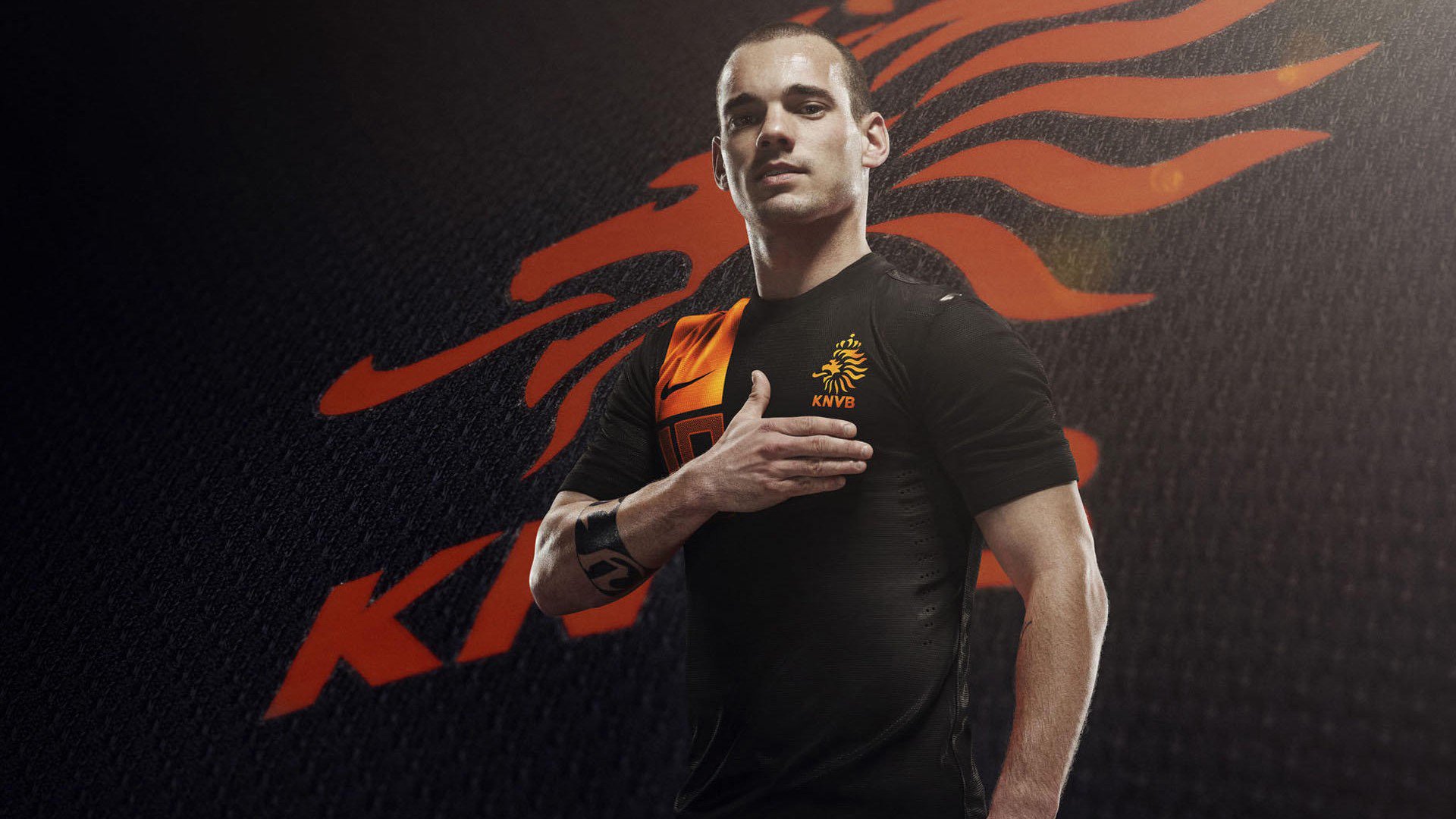 马修·图穆亚在橄榄球冠军锦标赛中展现强大进攻威胁，nfl马修